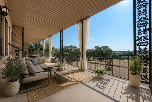 634 Broken Hills DR, Horseshoe Bay, TX 78657