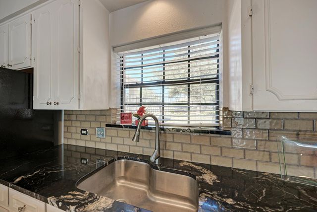 634 Broken Hills DR, Horseshoe Bay, TX 78657