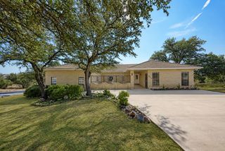 634 Broken Hills DR, Horseshoe Bay, TX 78657
