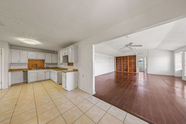 101 Arrowhead Street, Fort Worth, TX 76108