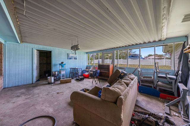 101 Arrowhead Street, Fort Worth, TX 76108