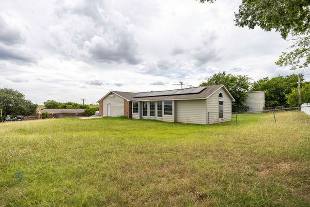 101 Arrowhead Street, Fort Worth, TX 76108