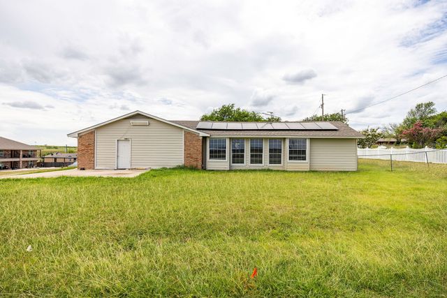 101 Arrowhead Street, Fort Worth, TX 76108