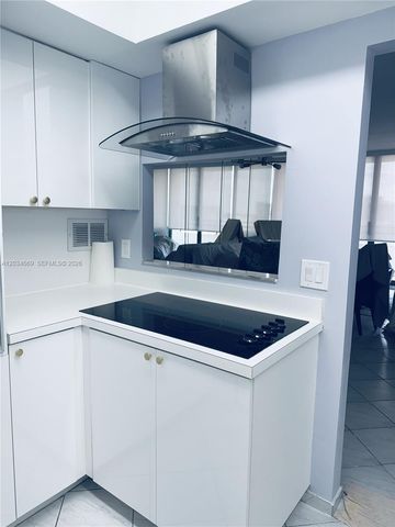 3505 S Ocean Dr 704, Hollywood, FL 33019