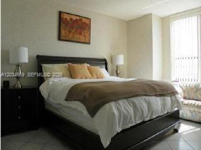 3505 S Ocean Dr 704, Hollywood, FL 33019