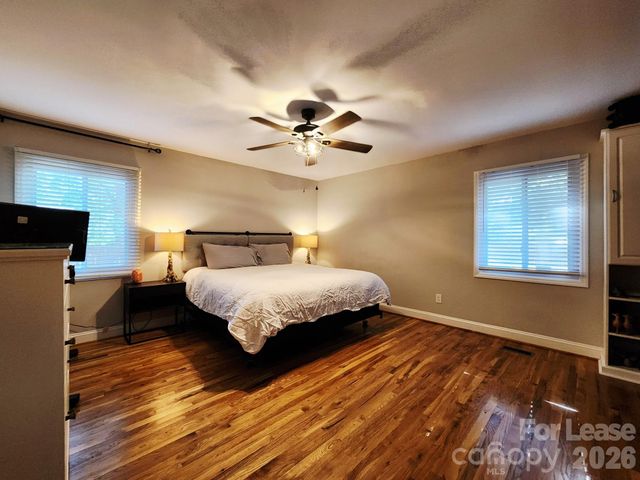 5745 Riviere Drive, Charlotte, NC 28211