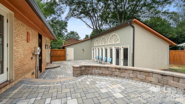 5745 Riviere Drive, Charlotte, NC 28211