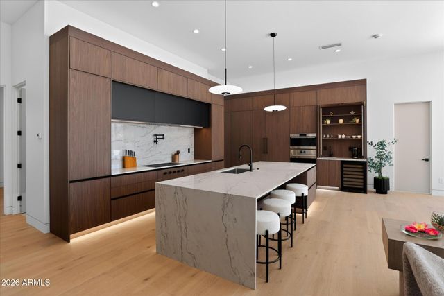 6915 E MONTREAL Place, Scottsdale, AZ 85254