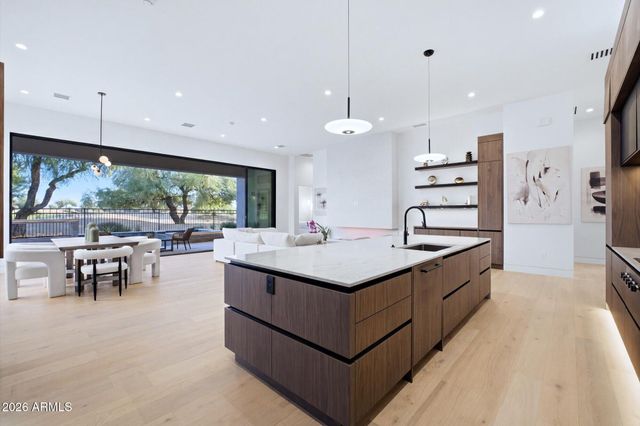 6915 E MONTREAL Place, Scottsdale, AZ 85254
