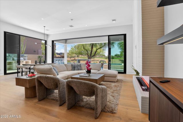 6915 E MONTREAL Place, Scottsdale, AZ 85254