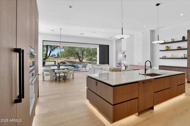 6915 E MONTREAL Place, Scottsdale, AZ 85254