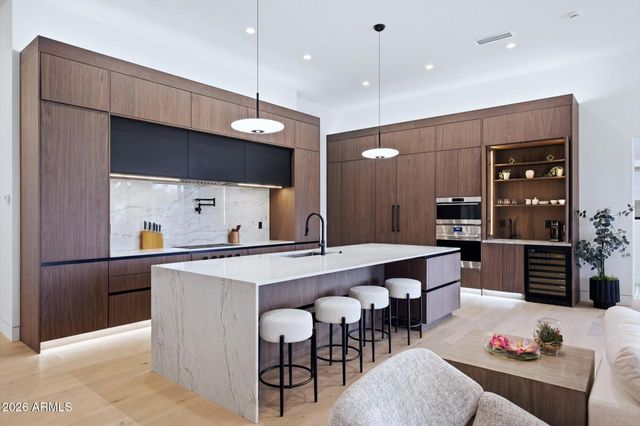 6915 E MONTREAL Place, Scottsdale, AZ 85254