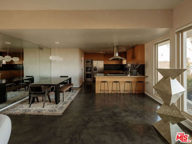 2400 Crest View Drive, Los Angeles, CA 90046