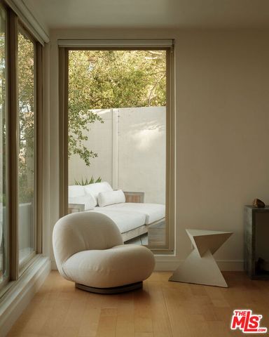 2400 Crest View Drive, Los Angeles, CA 90046