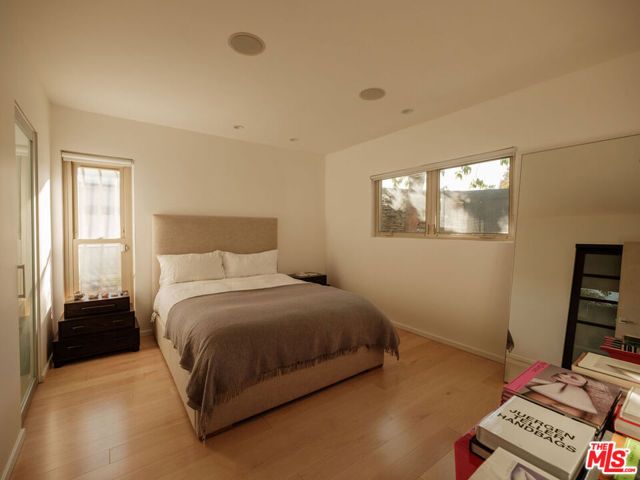 2400 Crest View Drive, Los Angeles, CA 90046
