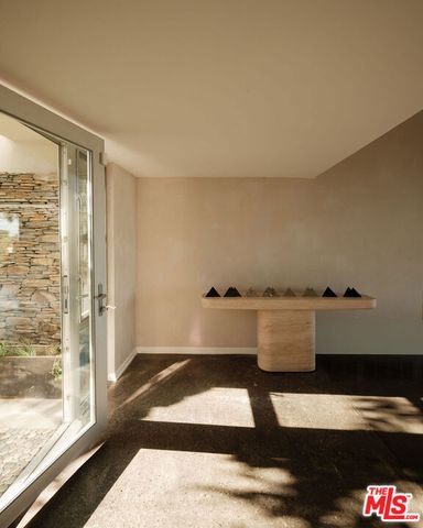 2400 Crest View Drive, Los Angeles, CA 90046