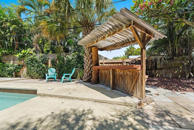 1429 Crest Drive, Lake Worth, FL 33461