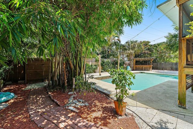 1429 Crest Drive, Lake Worth, FL 33461