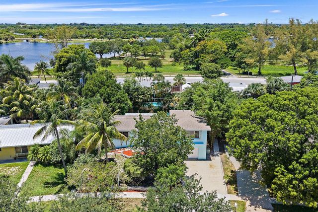 1429 Crest Drive, Lake Worth, FL 33461