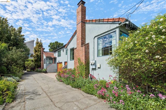 5325 Miles Ave, Oakland, CA 94618