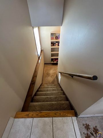 4643-4645 SW 8th Ave, Topeka, KS 66606