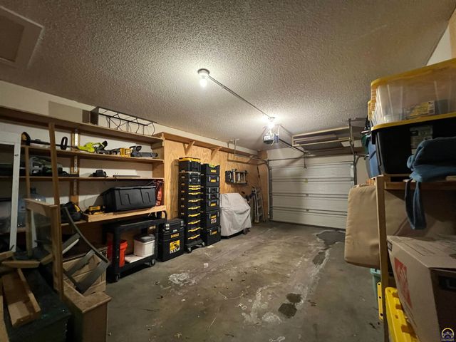 4643-4645 SW 8th Ave, Topeka, KS 66606