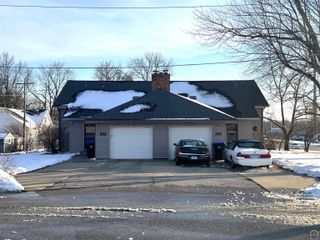 4643-4645 SW 8th Ave, Topeka, KS 66606