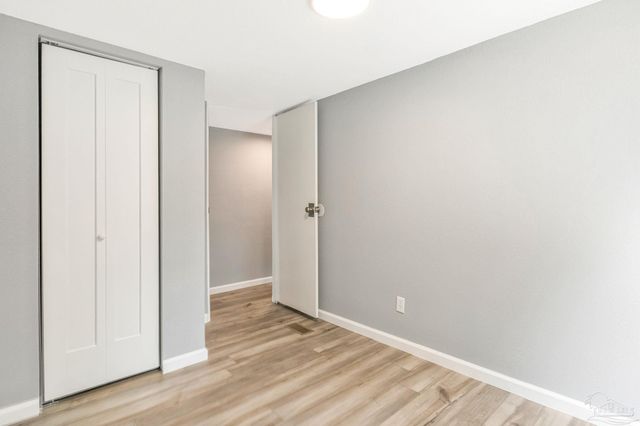 5658 Government Dr, Gulf Breeze, FL 32563