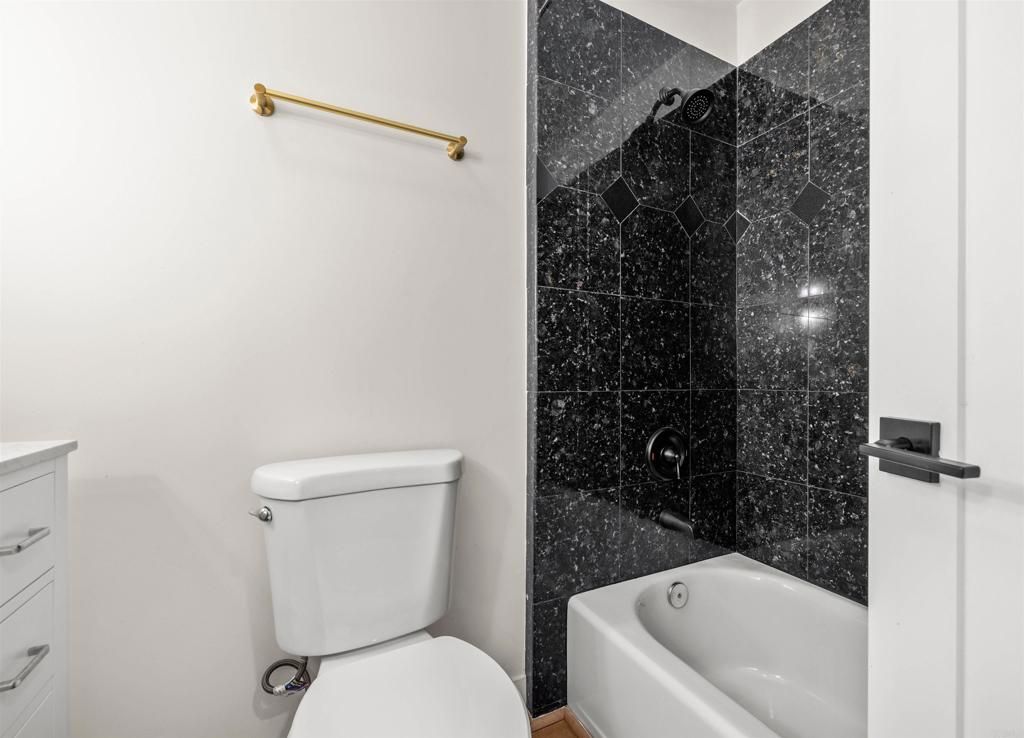 Image 17 of property listing at 8704 Mulvaney Drive, San Diego, CA 92119