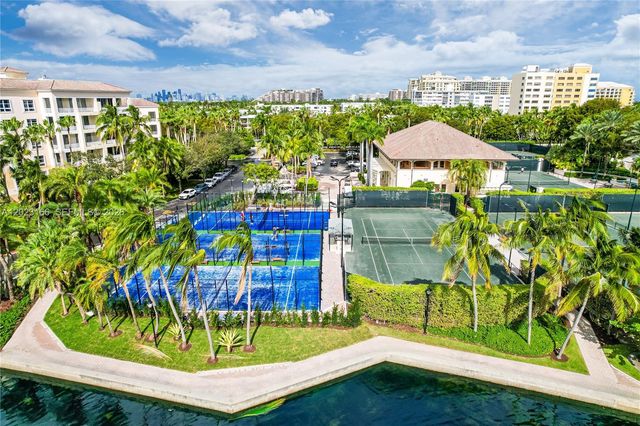 711 Crandon Blvd 402, Key Biscayne, FL 33149