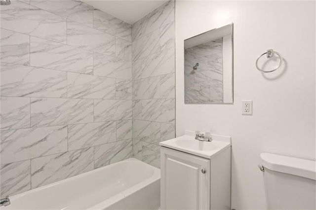 6315 E Red Bridge Road, Kansas City, MO 64134