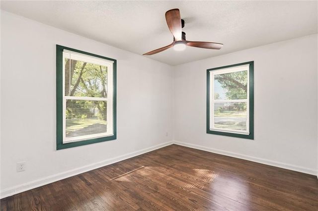 6315 E Red Bridge Road, Kansas City, MO 64134