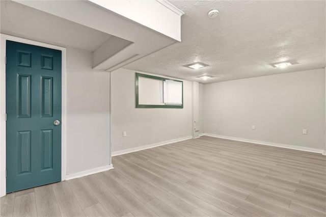 6315 E Red Bridge Road, Kansas City, MO 64134