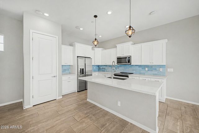 291 E MARKWOOD Drive, Chandler, AZ 85286