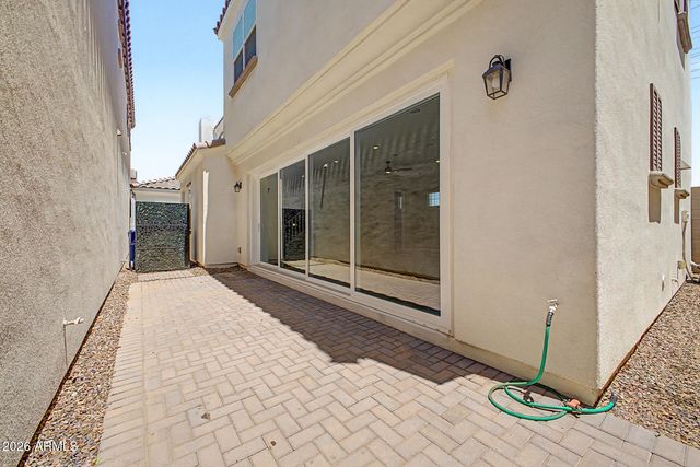 291 E MARKWOOD Drive, Chandler, AZ 85286