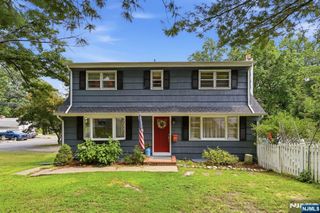 110 Truman Boulevard, Oakland, NJ 07436