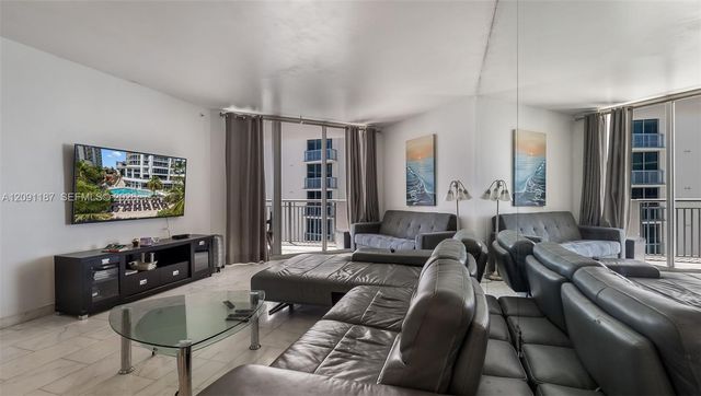17375 Collins Avenue 1404, Sunny Isles Beach, FL 33160