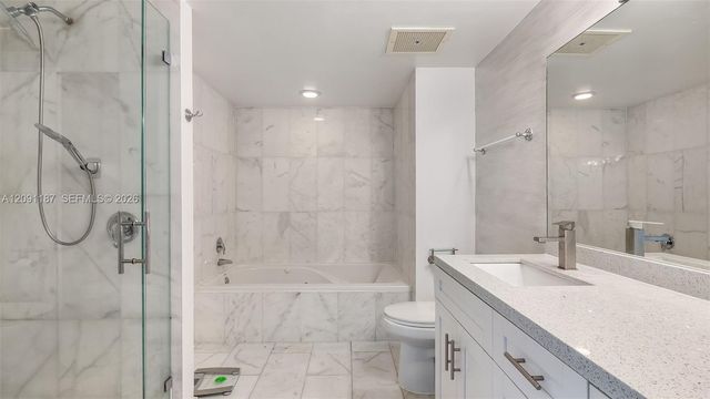 17375 Collins Avenue 1404, Sunny Isles Beach, FL 33160