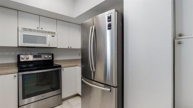 17375 Collins Avenue 1404, Sunny Isles Beach, FL 33160