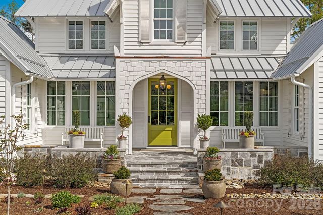 97 Emerald Necklace Drive, Asheville, NC 28803