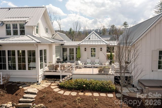 97 Emerald Necklace Drive, Asheville, NC 28803