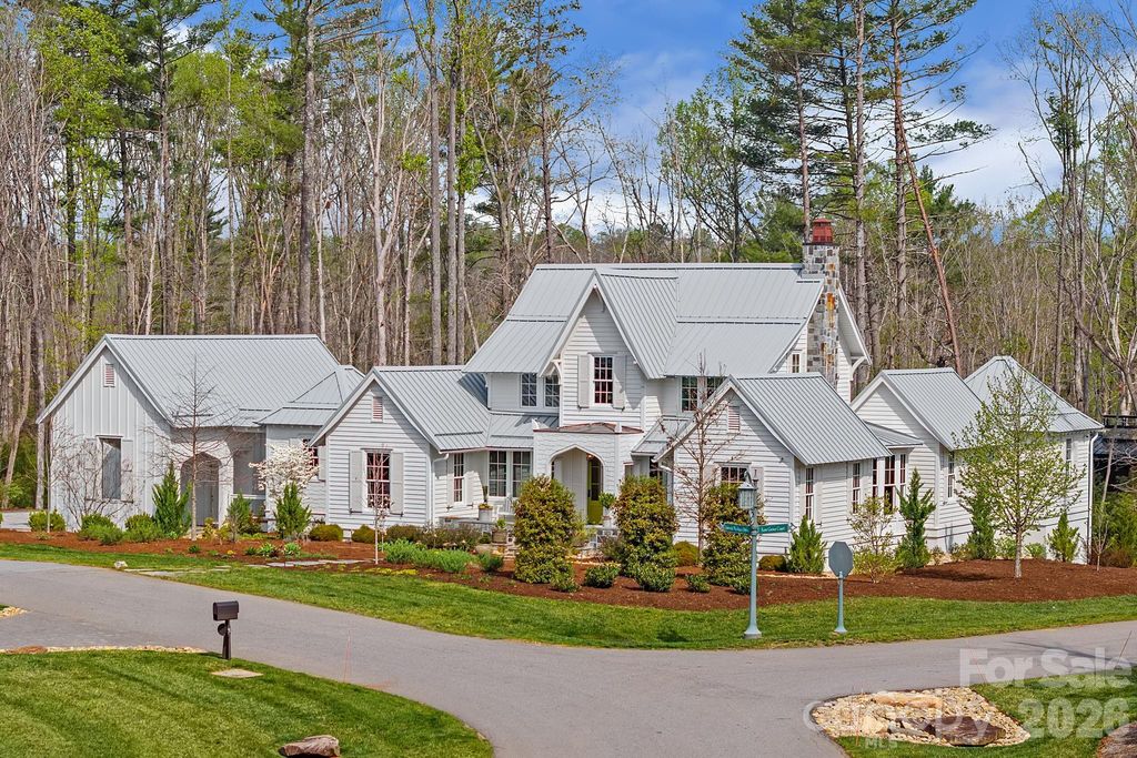 97 Emerald Necklace Drive, Asheville, NC 28803