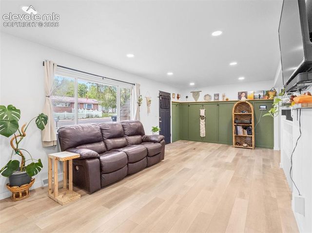 503 Loomis Avenue, Colorado Springs, CO 80906