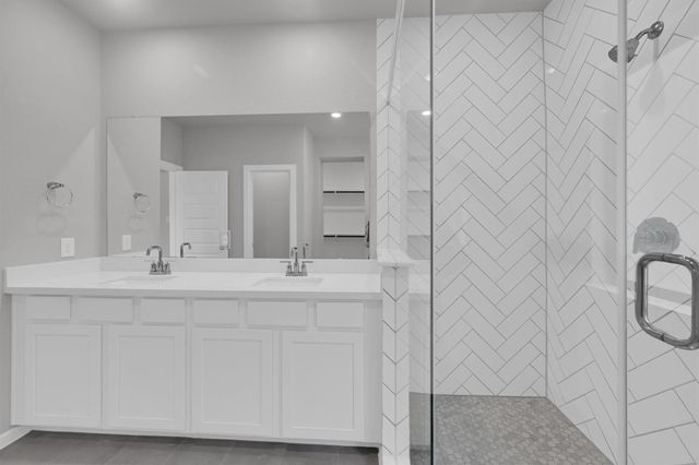 348 Summer Place Drive, Montgomery, TX 77356