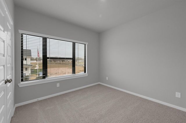 348 Summer Place Drive, Montgomery, TX 77356