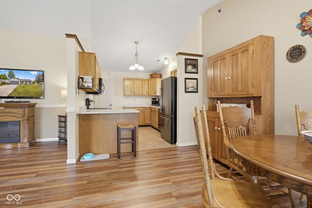 5473 Kelly Anne Way, Noblesville, IN 46062