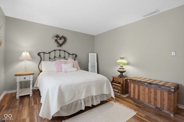 5473 Kelly Anne Way, Noblesville, IN 46062