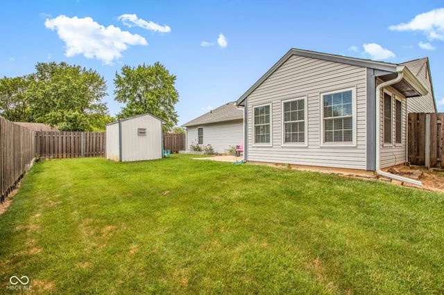 5473 Kelly Anne Way, Noblesville, IN 46062