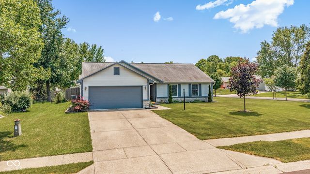 5473 Kelly Anne Way, Noblesville, IN 46062