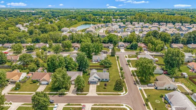 5473 Kelly Anne Way, Noblesville, IN 46062